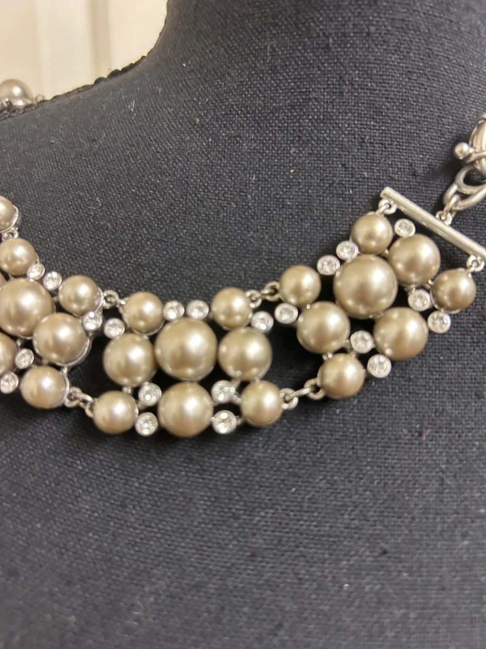 J Crew Clear Rhinestone Crystals and Faux Pearls on a Silver Tone necklace - Picture 6 of 9